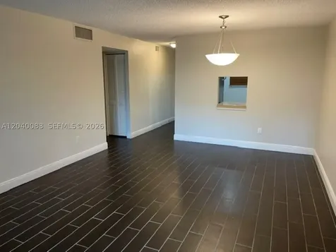 8103 Camino Real Miami FL 33143