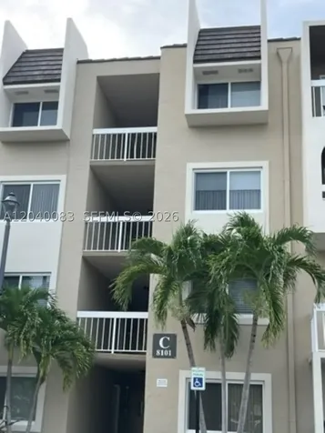 8103 Camino Real Miami FL 33143