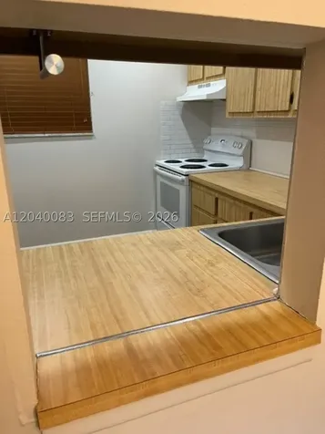 8103 Camino Real Miami FL 33143