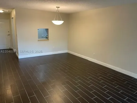 8103 Camino Real Miami FL 33143