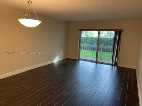 8103 Camino Real Miami FL 33143