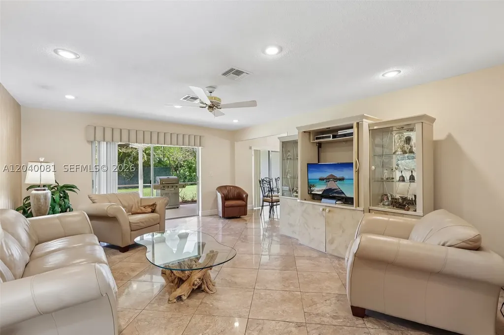 2518 NW 121st Drive Coral Springs FL 33065