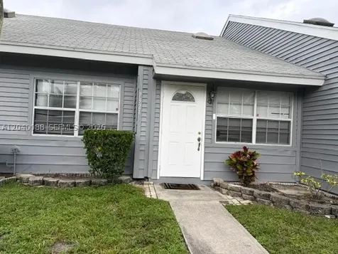 7321 Tam Oshanter Boulevard North Lauderdale FL 33068