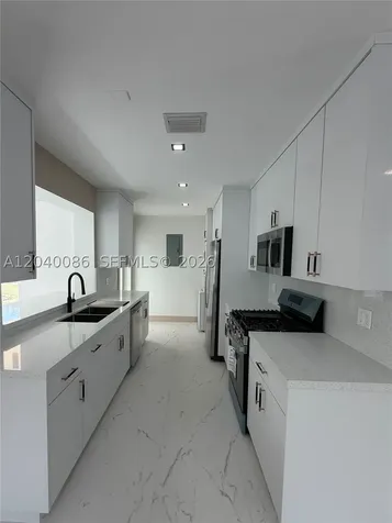 8235 SW 62nd Place Miami FL 33143