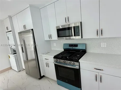 8235 SW 62nd Place Miami FL 33143