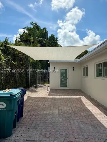 8235 SW 62nd Place Miami FL 33143