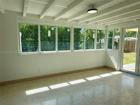 8235 SW 62nd Place Miami FL 33143