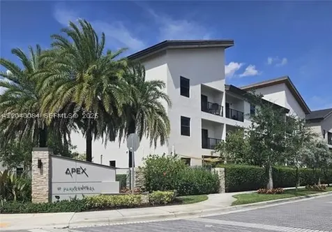 8025 NW 104th Avenue Doral FL 33178