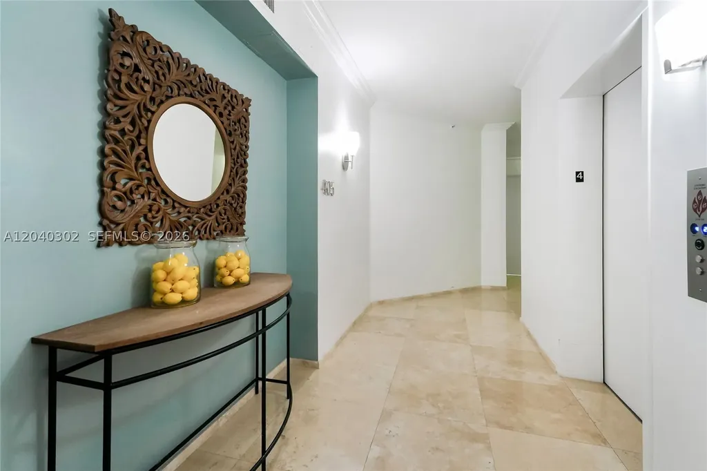 300 S Pointe Drive Miami Beach FL 33139