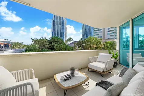 300 S Pointe Drive Miami Beach FL 33139