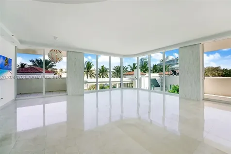 300 S Pointe Drive Miami Beach FL 33139