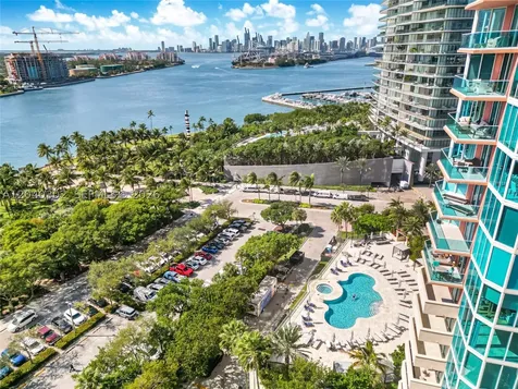 300 S Pointe Drive Miami Beach FL 33139