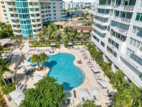 300 S Pointe Drive Miami Beach FL 33139