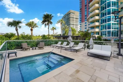 300 S Pointe Drive Miami Beach FL 33139