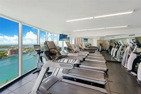 300 S Pointe Drive Miami Beach FL 33139