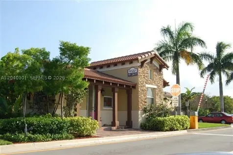 22931 SW 88th Place Cutler Bay FL 33190