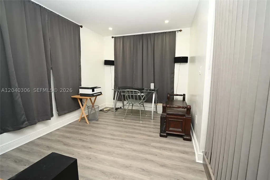 6930 Coolidge Street Hollywood FL 33024