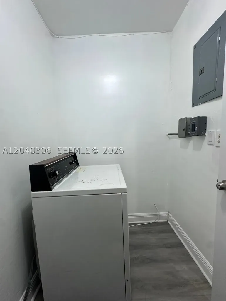 6930 Coolidge Street Hollywood FL 33024