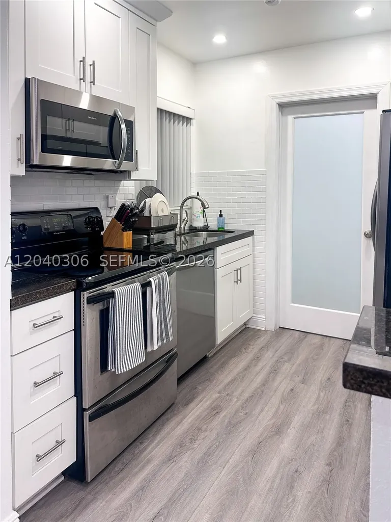 6930 Coolidge Street Hollywood FL 33024