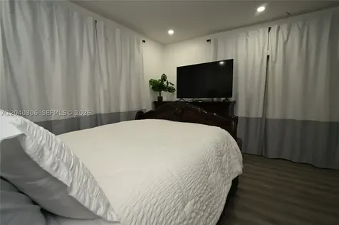 6930 Coolidge Street Hollywood FL 33024