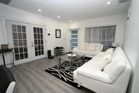 6930 Coolidge Street Hollywood FL 33024