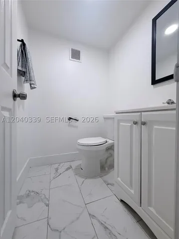 6780 W 2nd Court Hialeah FL 33012