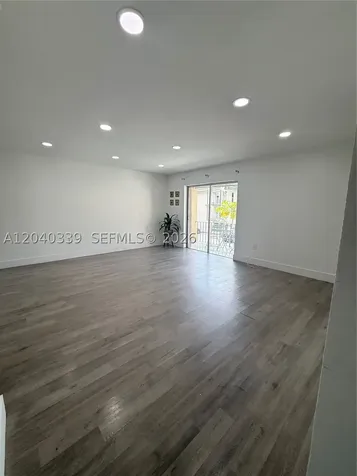 6780 W 2nd Court Hialeah FL 33012