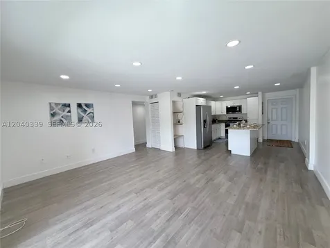 6780 W 2nd Court Hialeah FL 33012