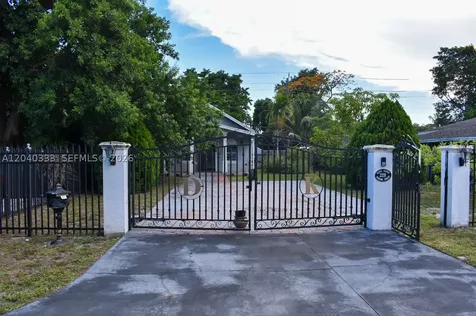 2218 Harding Street Hollywood FL 33020