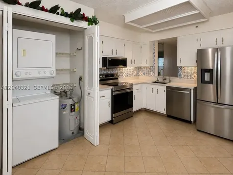 4550 NW 18th Avenue Deerfield Beach FL 33064