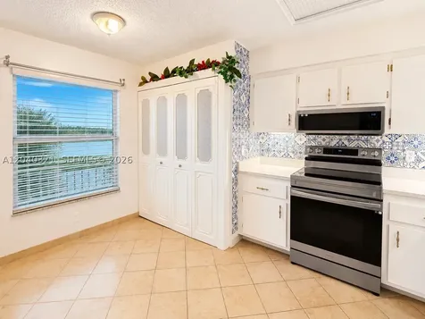 4550 NW 18th Avenue Deerfield Beach FL 33064