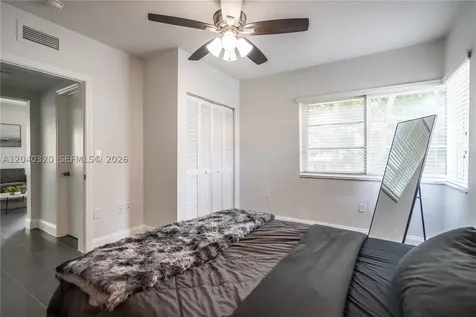 1007 Bay Drive Miami Beach FL 33141