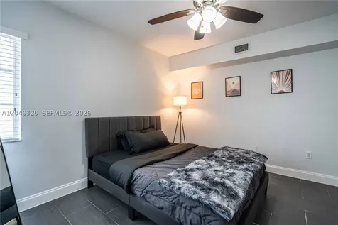 1007 Bay Drive Miami Beach FL 33141