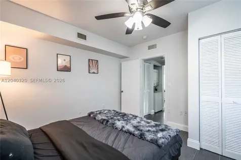 1007 Bay Drive Miami Beach FL 33141