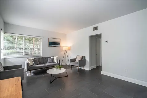 1007 Bay Drive Miami Beach FL 33141
