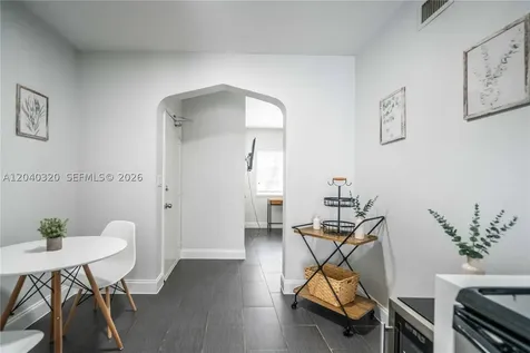 1007 Bay Drive Miami Beach FL 33141