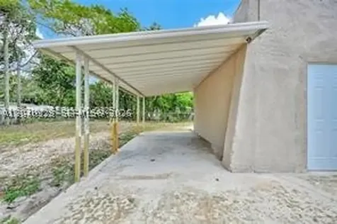 1301 Sharar Avenue Opa-Locka FL 33054