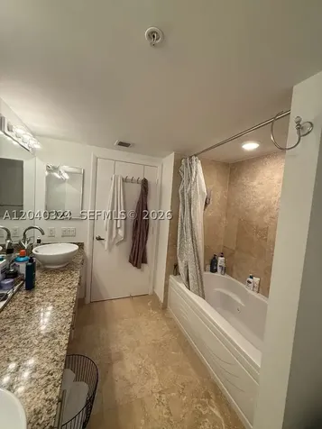41 SE 5th Street Miami FL 33131