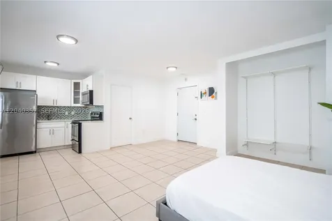6971 Carlyle Avenue Miami Beach FL 33141