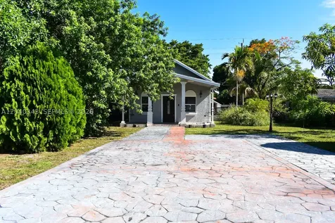 2218 N Harding Street Hollywood FL 33020