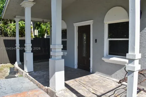 2218 N Harding Street Hollywood FL 33020