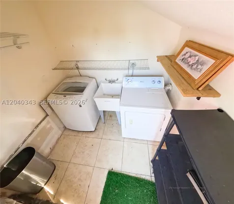 2218 N Harding Street Hollywood FL 33020