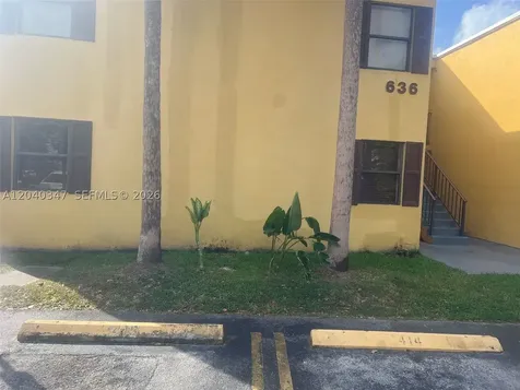 636 NW 114th Avenue Sweetwater FL 33172