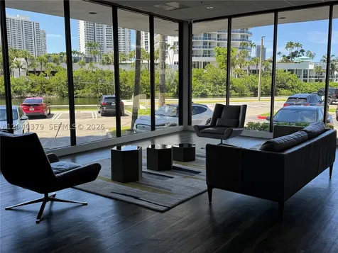 20505 E Country Club Drive Aventura FL 33180