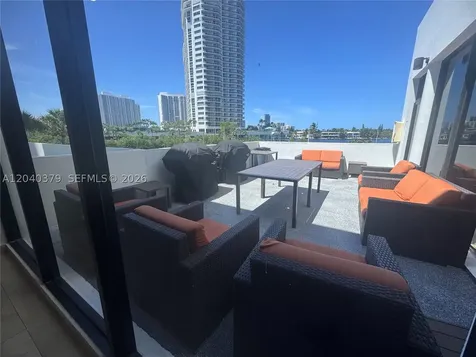 20505 E Country Club Drive Aventura FL 33180