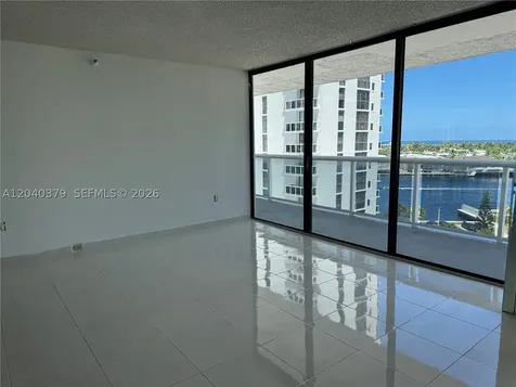 20505 E Country Club Drive Aventura FL 33180
