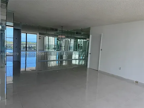 20505 E Country Club Drive Aventura FL 33180