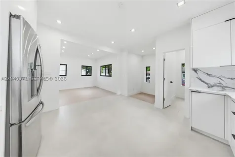 1021 NW 48th Street Miami FL 33127
