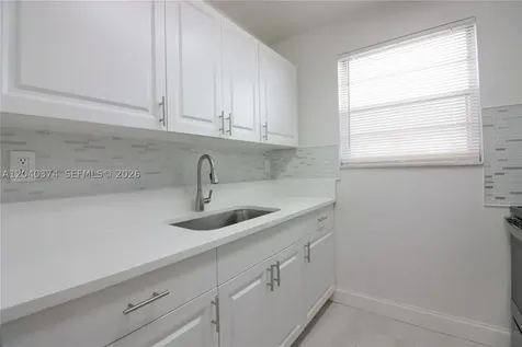 400 NE 1st Street Hallandale Beach FL 33009