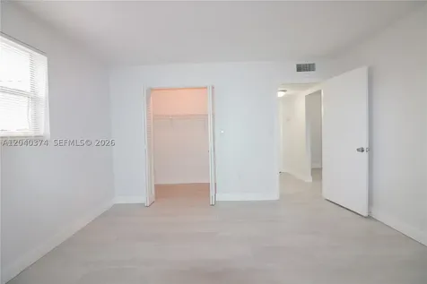 400 NE 1st Street Hallandale Beach FL 33009